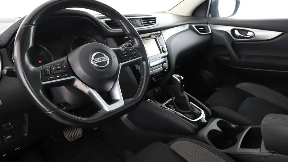 NISSAN Qashqai -