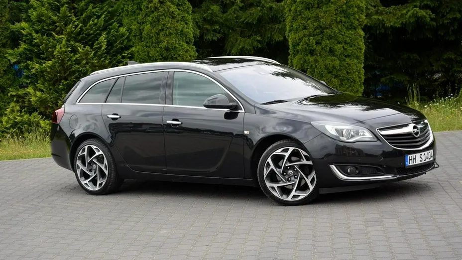 OPEL Insignia -