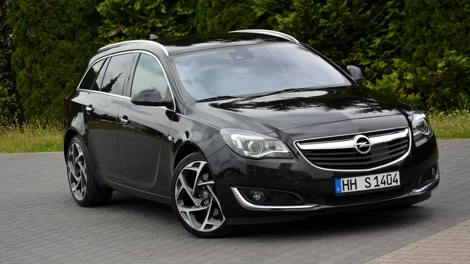 OPEL Insignia -