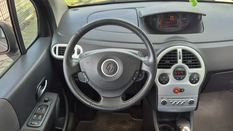 RENAULT Modus -