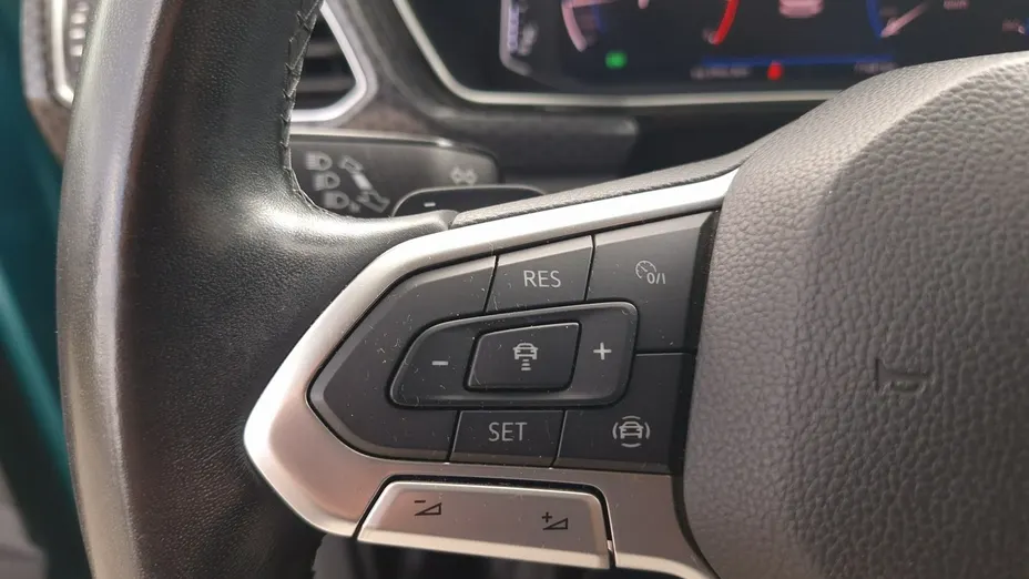 VOLKSWAGEN T-Cross -