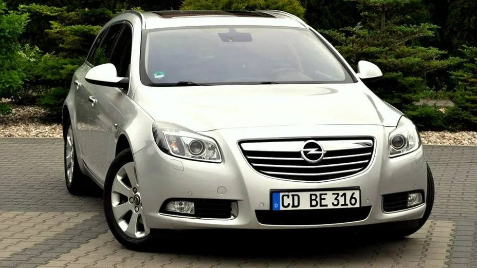 OPEL Insignia -