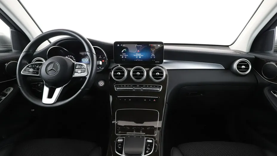 MERCEDES-BENZ GLC -