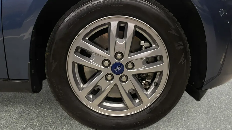 FORD Tourneo Connect -