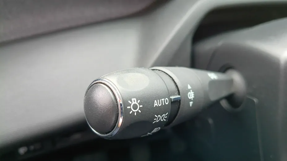 PEUGEOT 308 -