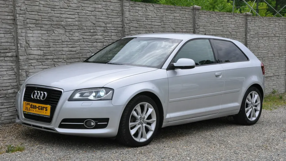 AUDI A3 -