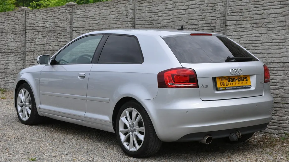 AUDI A3 -