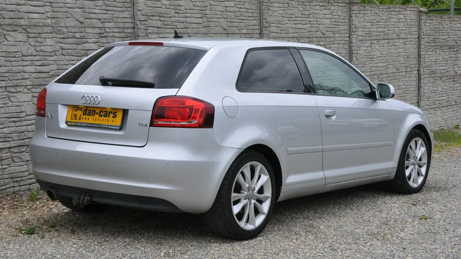 AUDI A3 -