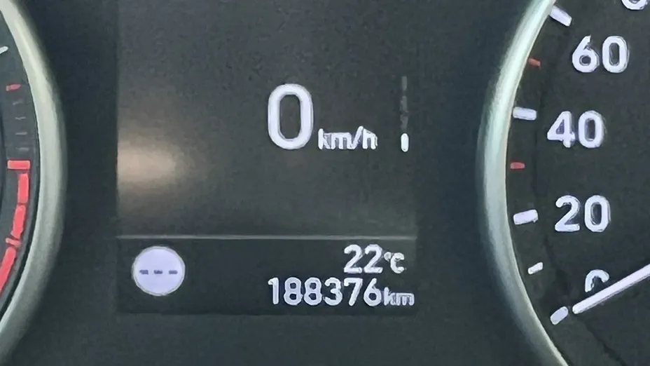 HYUNDAI i30 -
