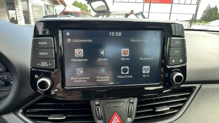HYUNDAI i30 -