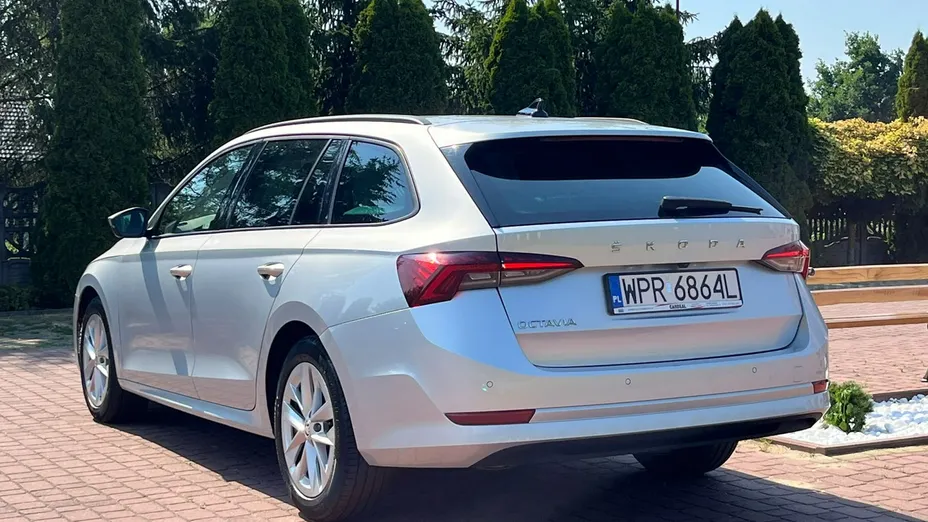 SKODA Octavia -