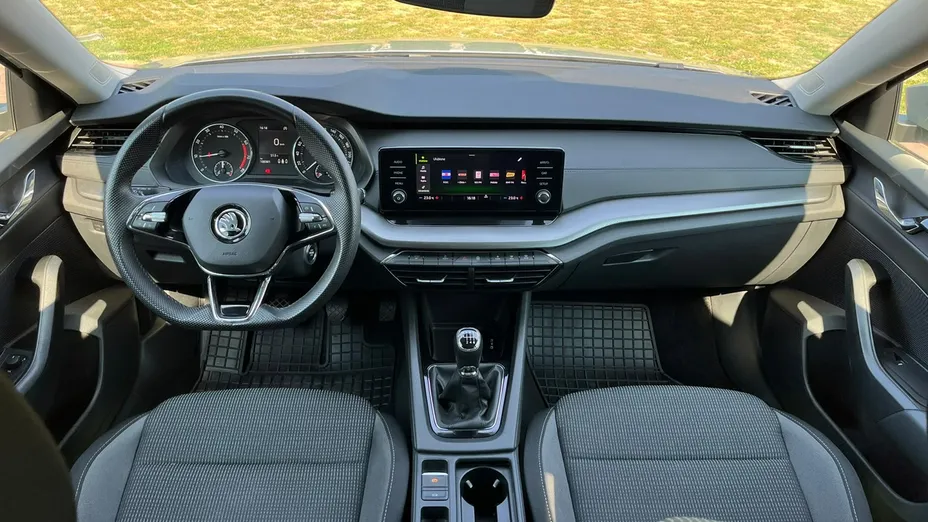 SKODA Octavia -