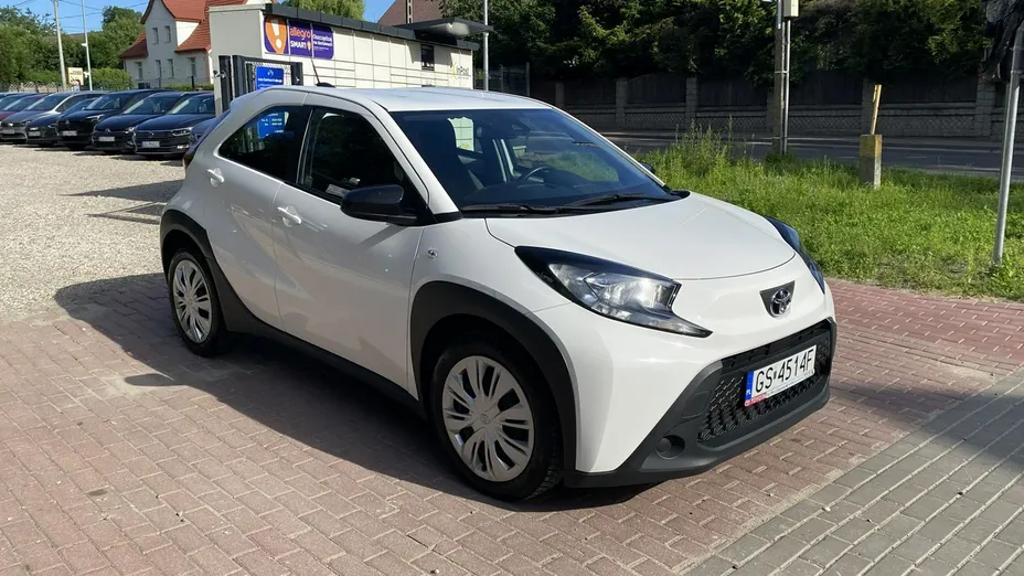 TOYOTA Aygo X -