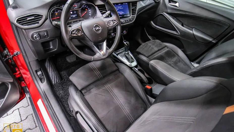 OPEL Crossland X -