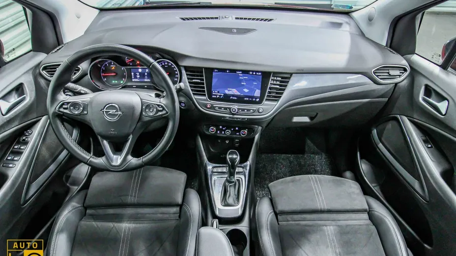 OPEL Crossland X -