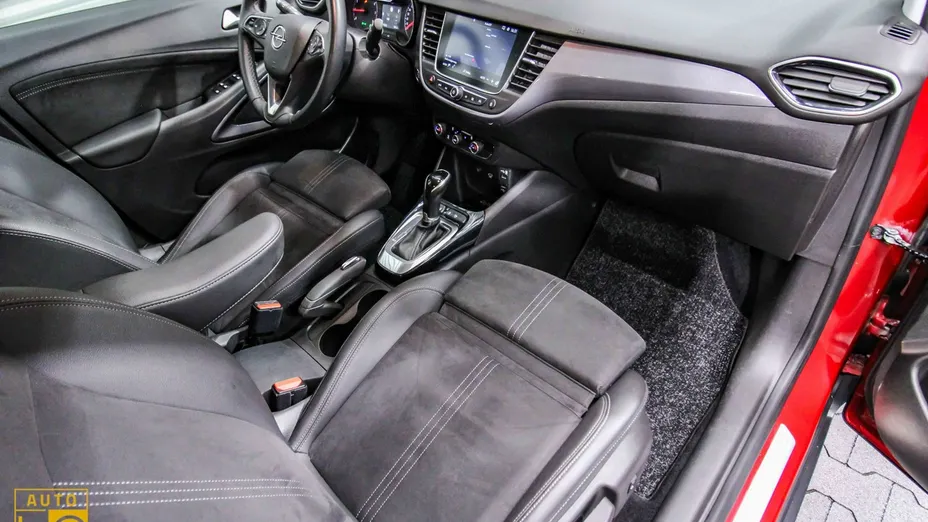OPEL Crossland X -