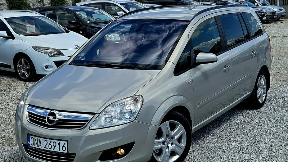 OPEL Zafira -