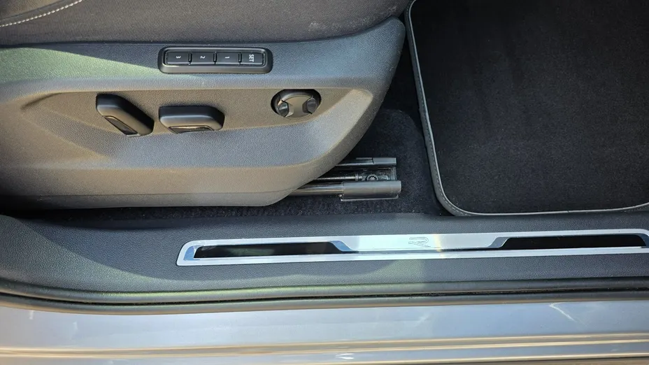 VOLKSWAGEN Tiguan Allspace -