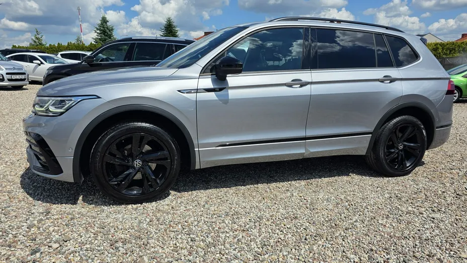 VOLKSWAGEN Tiguan Allspace -