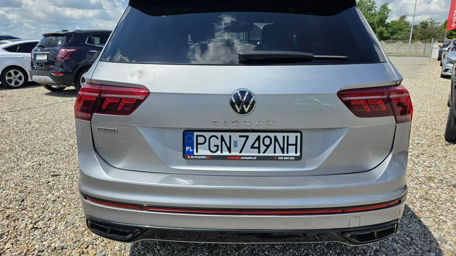 VOLKSWAGEN Tiguan Allspace -