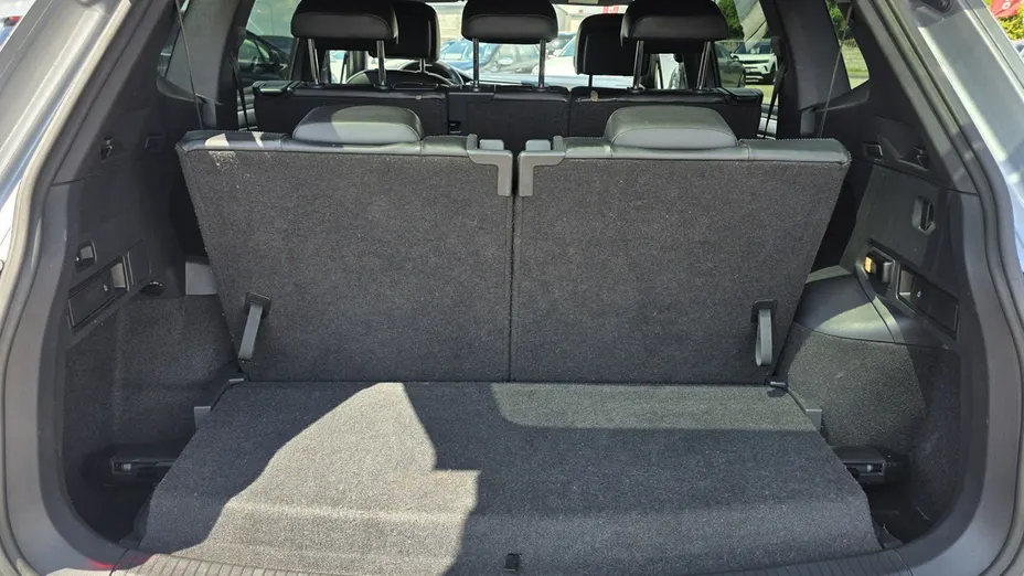 VOLKSWAGEN Tiguan Allspace -