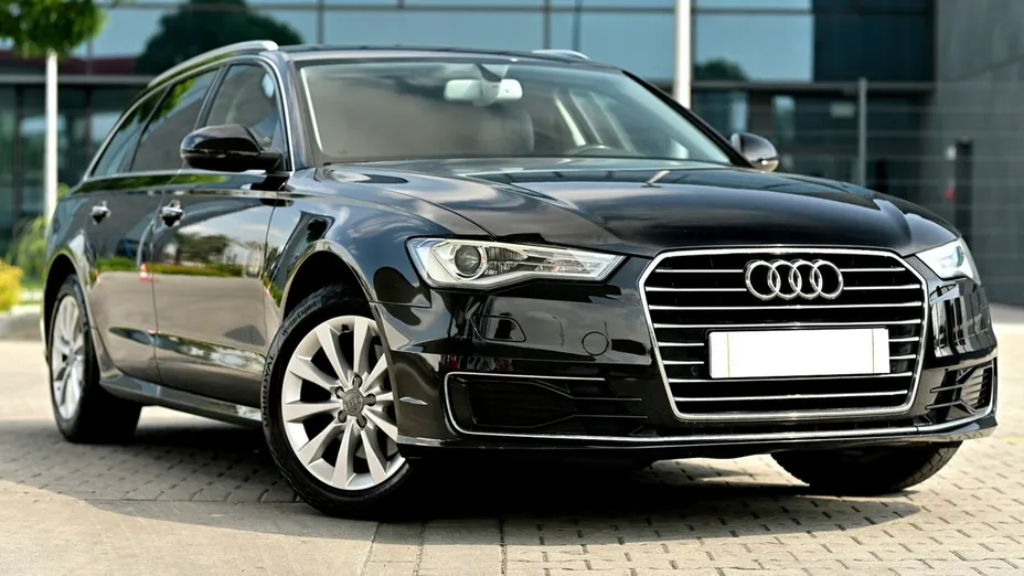 AUDI A6 -