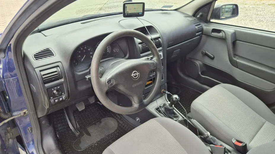 OPEL Astra -