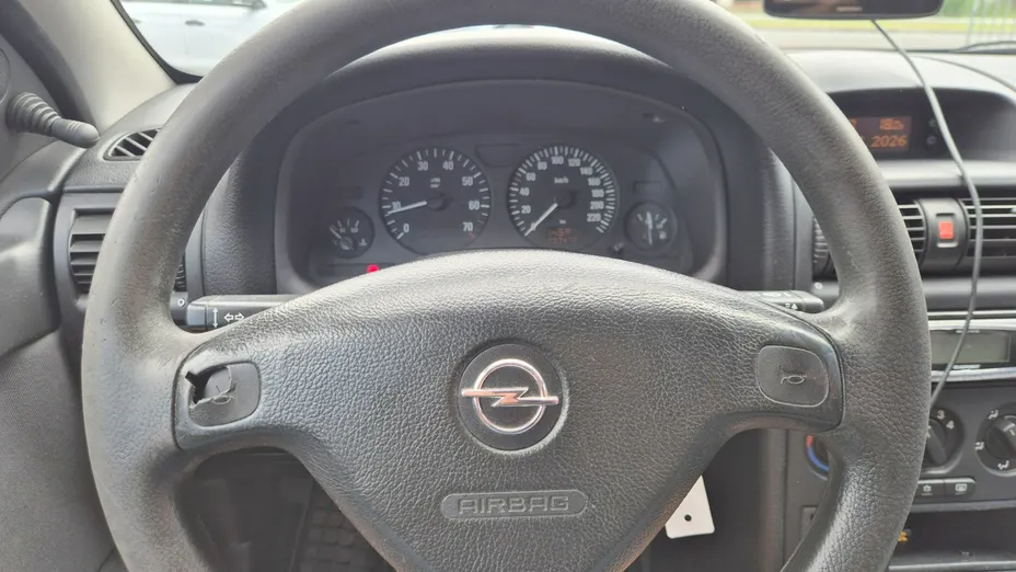 OPEL Astra -