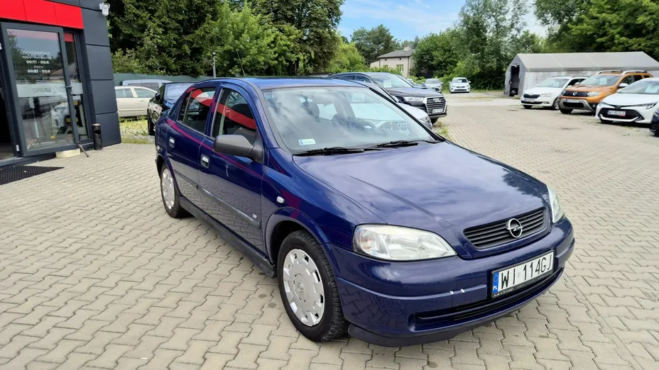 OPEL Astra -