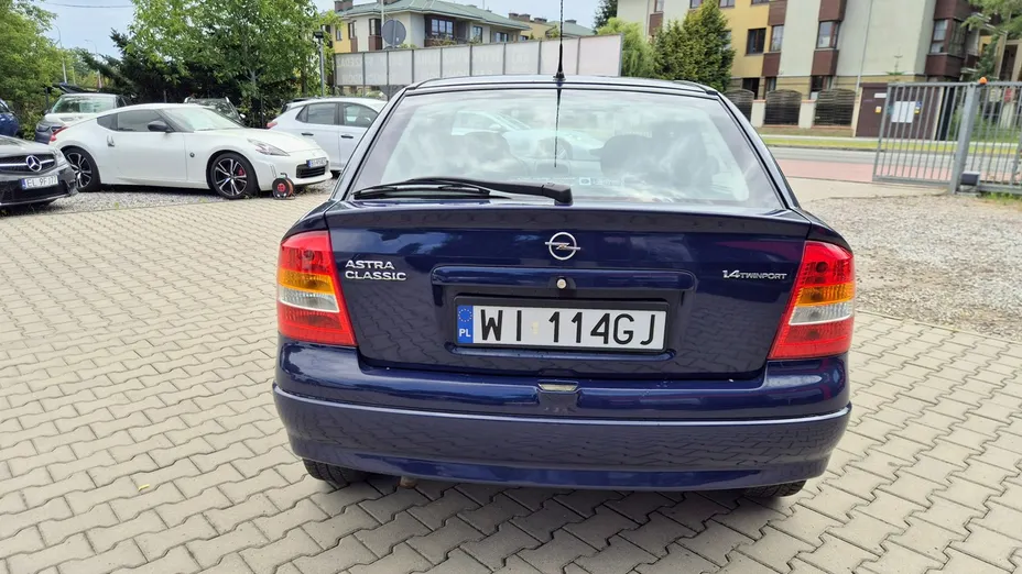 OPEL Astra -