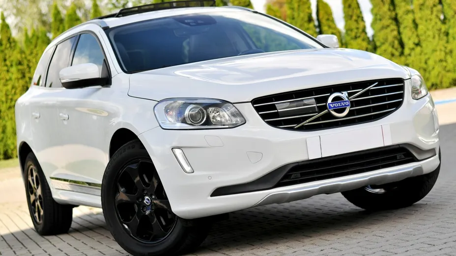 VOLVO XC60 -