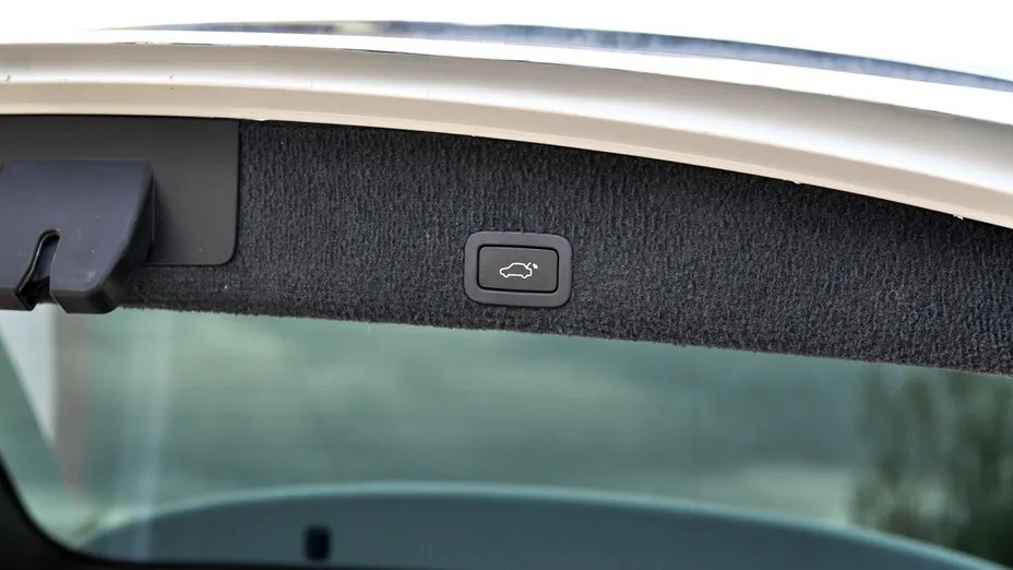 VOLVO XC60 -