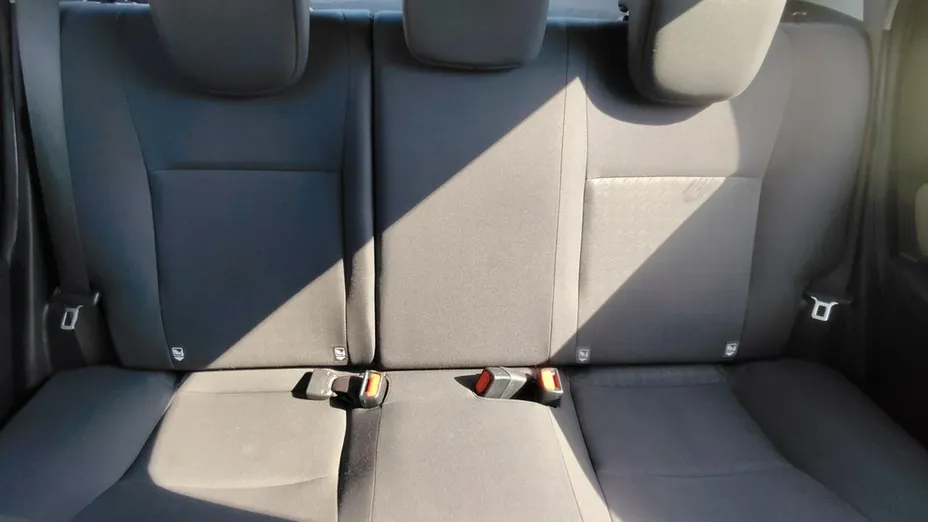 TOYOTA Yaris -