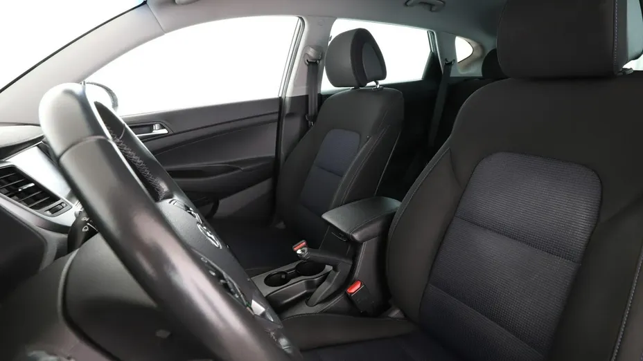 HYUNDAI Tucson -