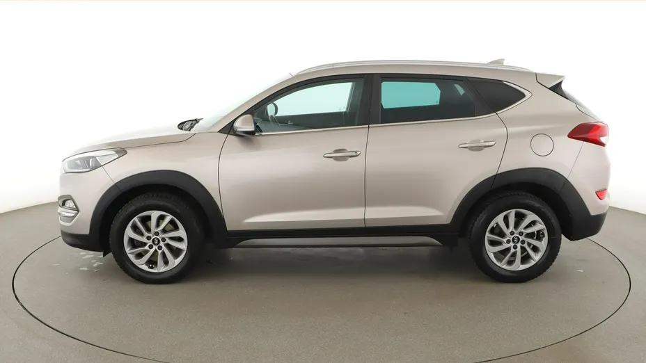 HYUNDAI Tucson -