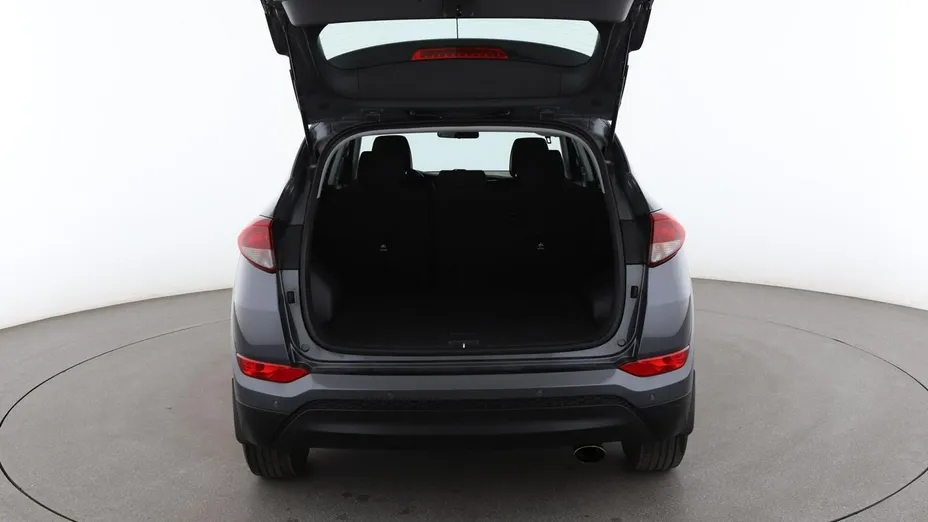 HYUNDAI Tucson -