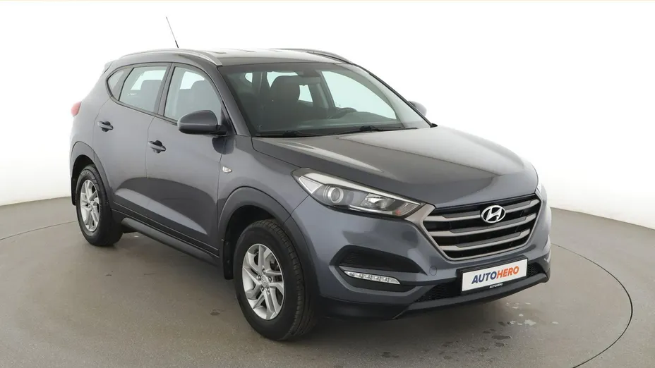 HYUNDAI Tucson -