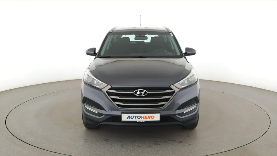 HYUNDAI Tucson -