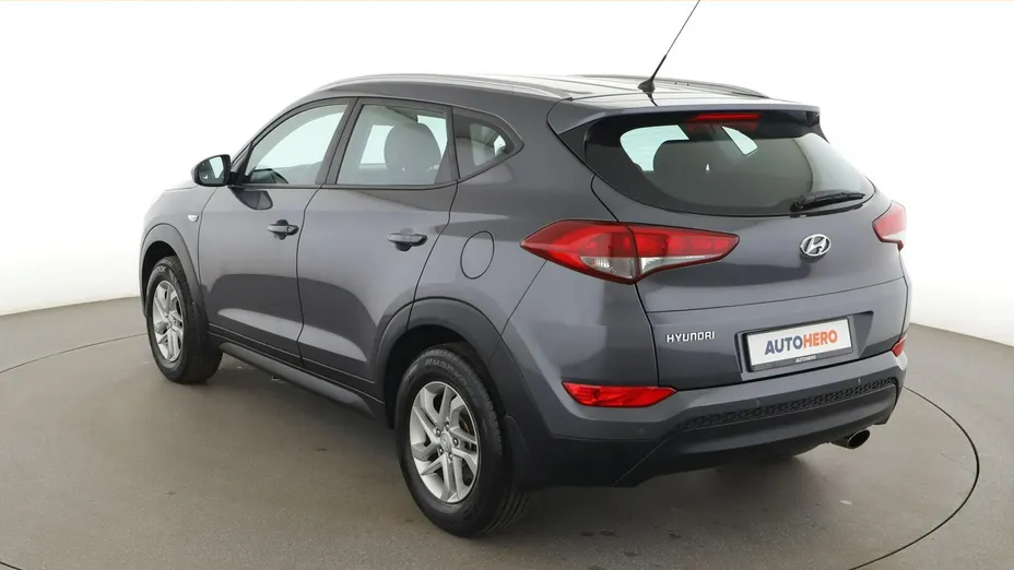 HYUNDAI Tucson -