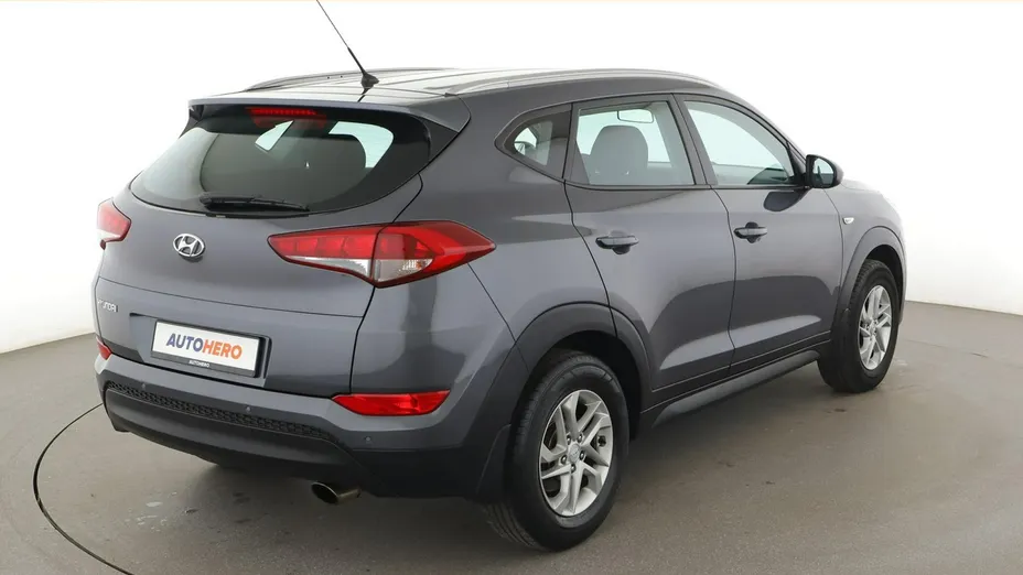 HYUNDAI Tucson -