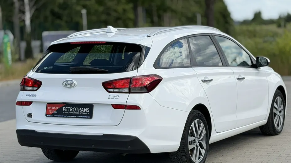 HYUNDAI i30 -