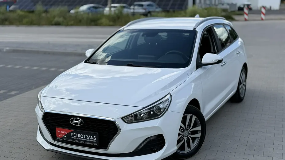 HYUNDAI i30 -