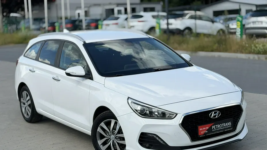 HYUNDAI i30 -