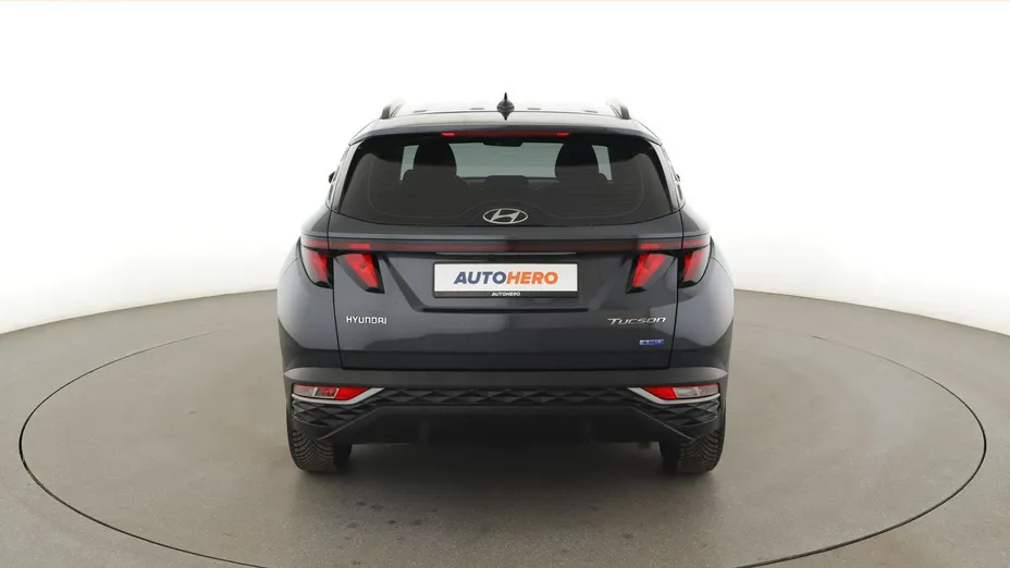 HYUNDAI Tucson -