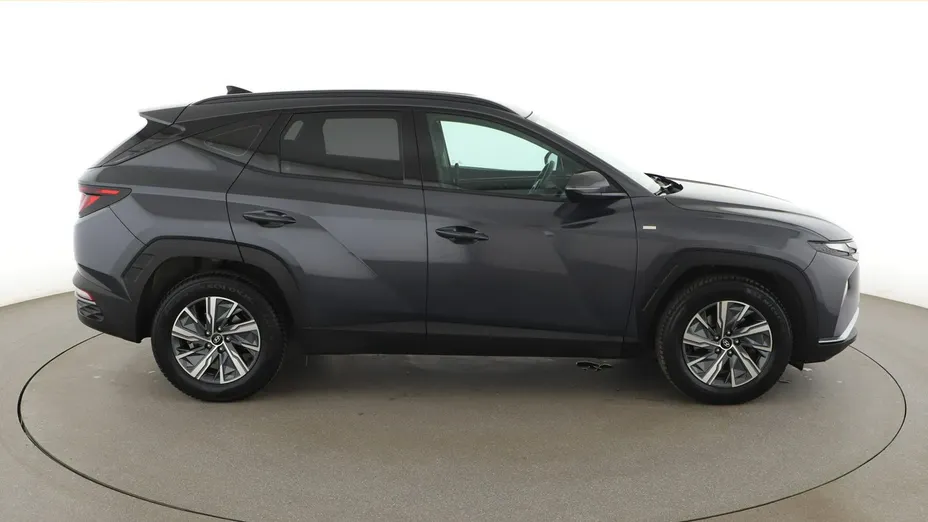 HYUNDAI Tucson -