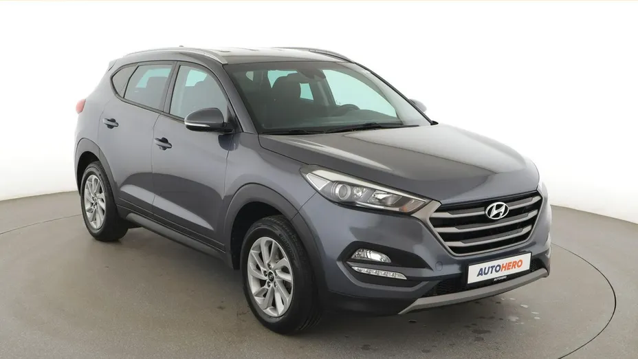 HYUNDAI Tucson -