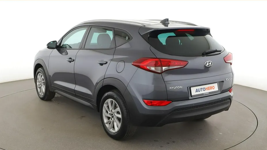 HYUNDAI Tucson -