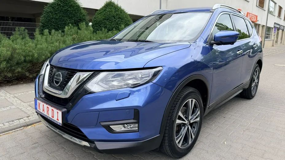 NISSAN X-Trail -