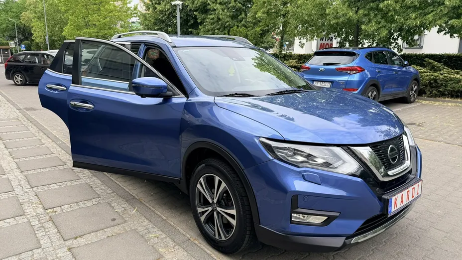 NISSAN X-Trail -