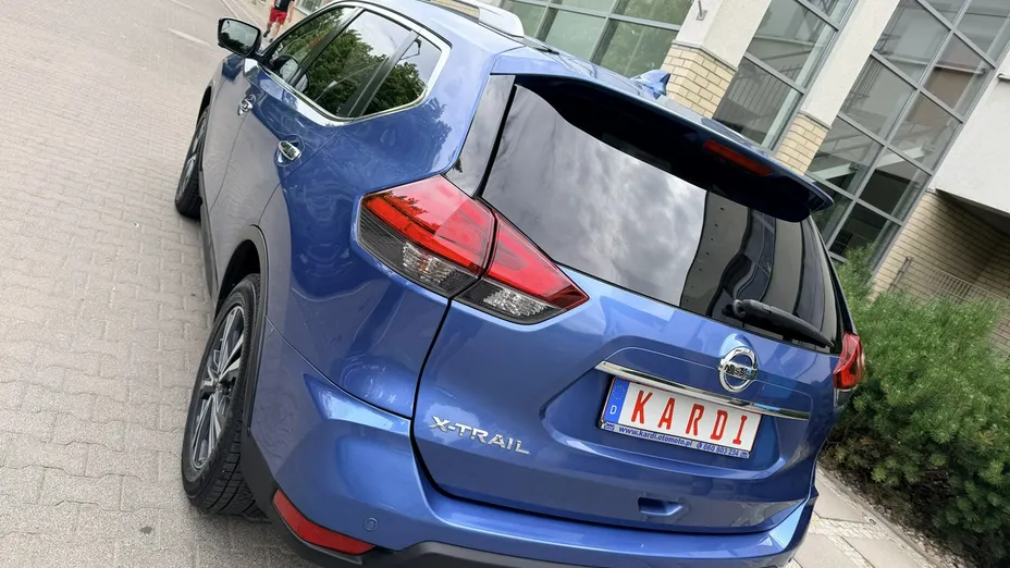 NISSAN X-Trail -